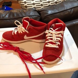 Nike Dunk Mid Pro SB